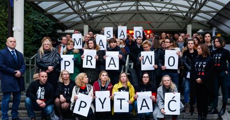 Kolejne postępowanie dyscyplinarne wobec sędziów. Zadały pytanie Sądowi Najwyższemu