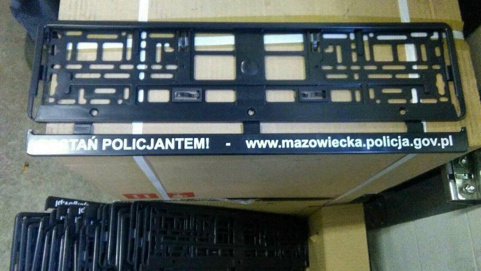 Cena kompletu to 3 zł. Zakup hurtowy jest tańszy