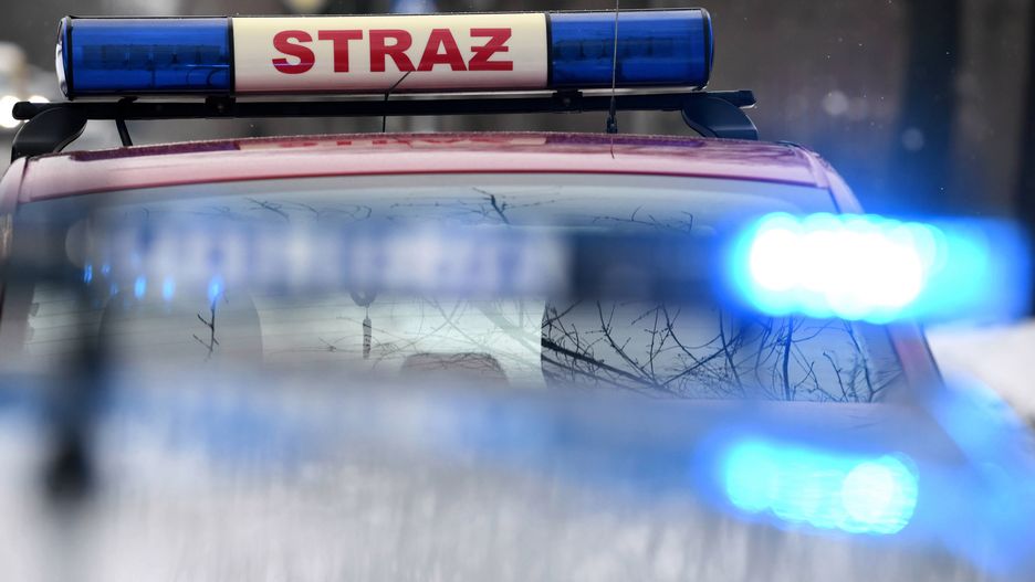 Ewakuacja jednego z budynków na osiedlu Tysiąclecia w Katowicach
