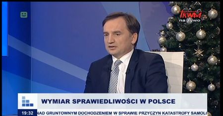 Zbigniew Ziobro w Telewizji Trwam. Nagle ze studiem połączył się o. Rydzyk