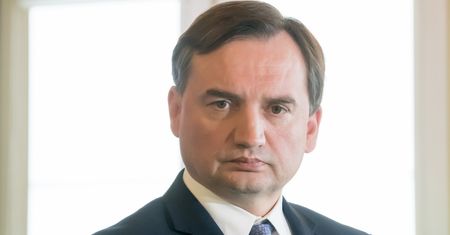 Śmiertelne pobicie za ochlapanie błotem. Zbigniew Ziobro krytyczny wobec wyroku