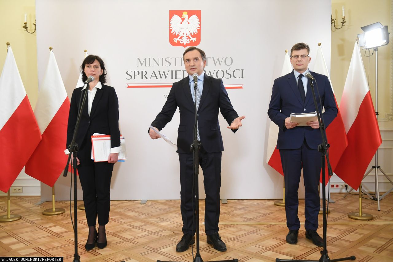 Ministerstwo sprawiedliwości o opinii Komisji Weneckiej. Wystawiło ocenę jak za egzamin