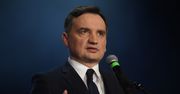 Rząd broni reformy sądownictwa. Zbigniew Ziobro przekazał Verze Jourovej dwa dokumenty