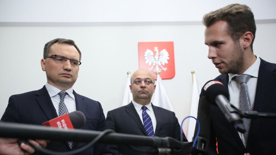 KRS odrzuciła wniosek Ziobry dotyczący 265 asesorów