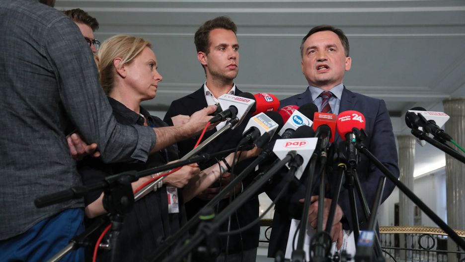 Opozycja wzywa Zbigniewa Ziobrę do reakcji