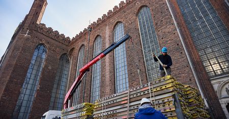 "Niemcy zburzą polski kościół". Ile prawdy jest w tej historii?