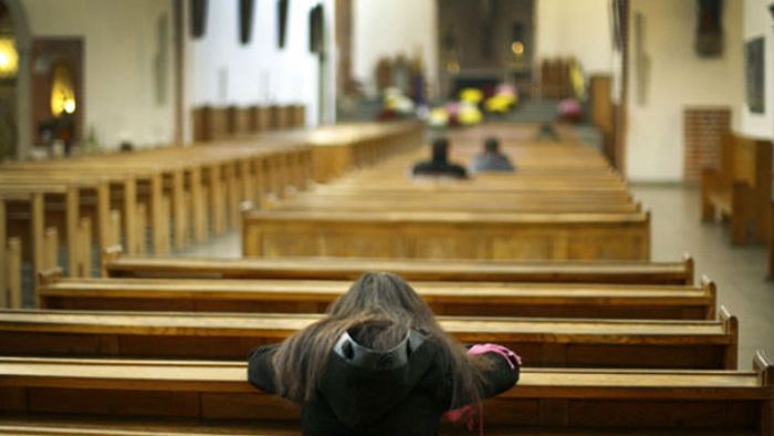 Dziadkowie próbują zachęcić swoje wnuki do religijności 