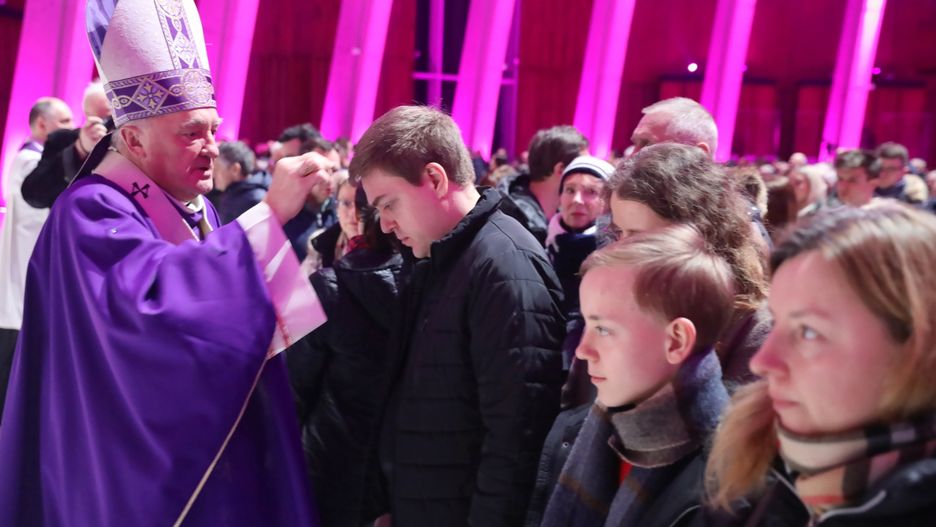 Koronawirus. Informacja ministra zdrowia odczytywana w kościołach