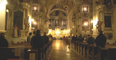 Wybory parlamentarne 2019. Kampania w kościołach. Episkopat znów zabrał głos
