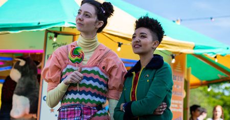 "Sex Education" 2: w waszej szkole nikt nie mówi o seksie? Obejrzyjcie serial Netfliksa [RECENZJA]