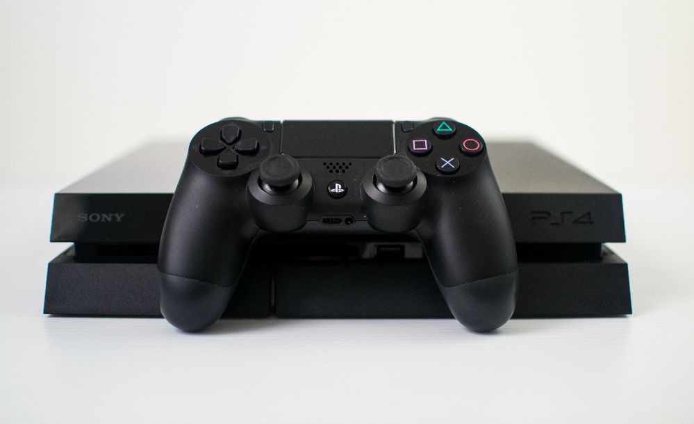 Sony podaje wyniki finansowe za ubiegły rok obrachunkowy. Sprzedaż PlayStation 4 dosłownie miażdży