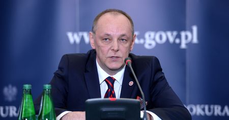 Wiceprokurator o zmianie zarzutów wobec kontrolerów w Smoleńsku. "Przewidywali, że może dojść do katastrofy"