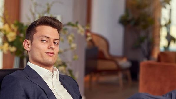 Młody milioner szuka żony