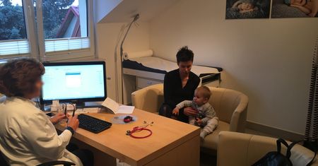 Matki ruszyły do przychodni. Brakuje szczepionek przeciw odrze