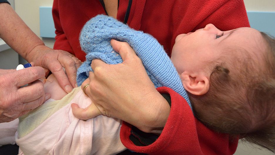 Rośnie liczba rodziców, którzy nie chcą szczepić swoich dzieci