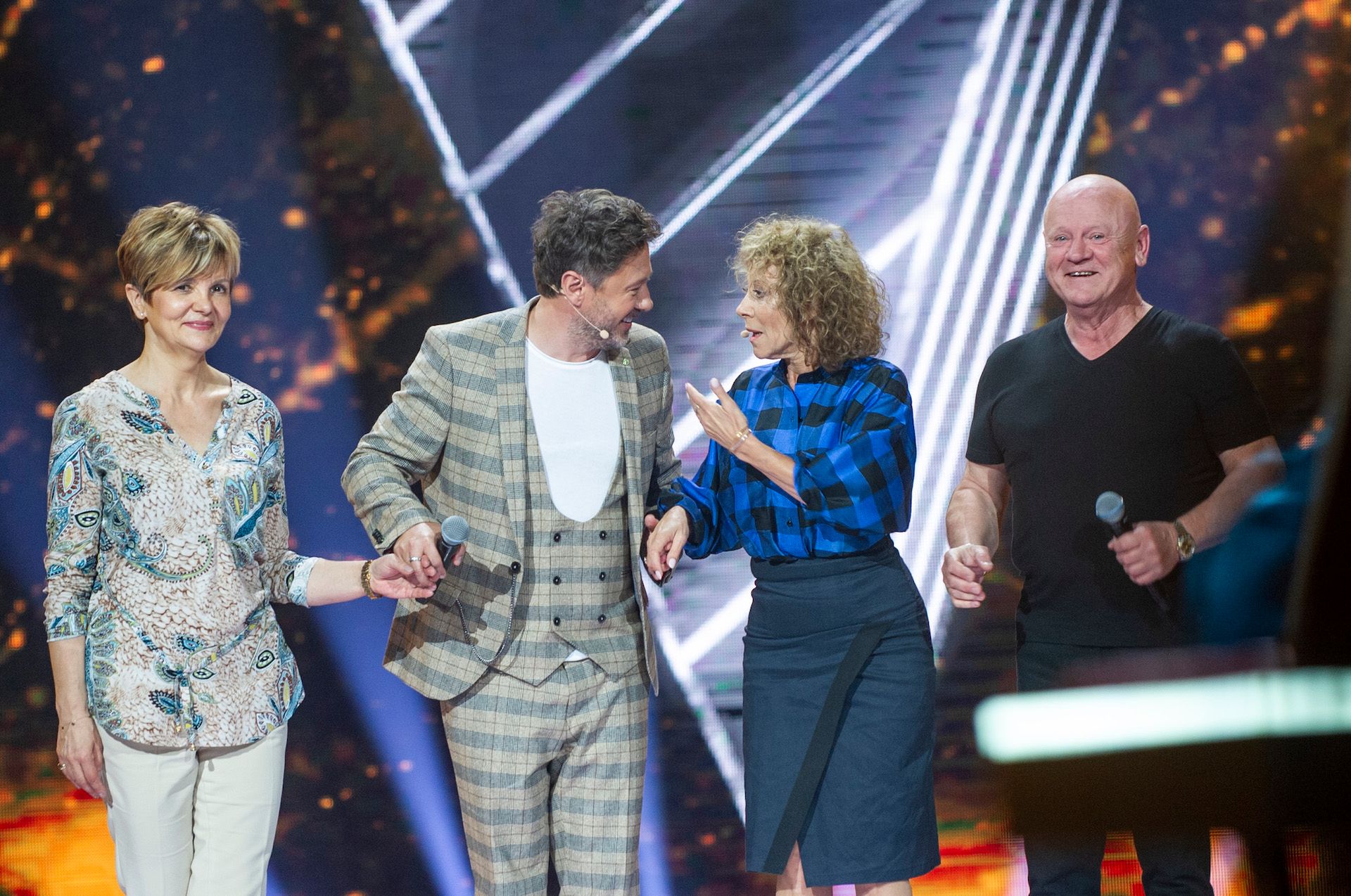 The Voice Senior
Edycja 1
Edycja I
Edycja pierwsza
Przesluchania w ciemno
18.07.2019
Alicja Majewska
Andrzej Piaseczny
Waldemar Wisniewski
 