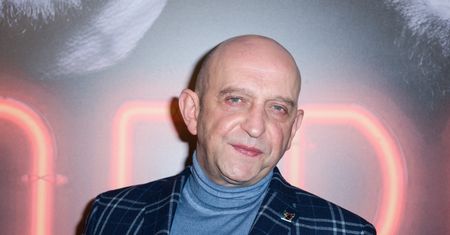 Janusz Chabior w reklamie OLX. Uczy kulturalnych negocjacji w internecie
