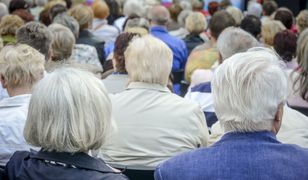 Starsze małżeństwo „wygrało” garnki, odkurzacz i materac. Dali się naciągnąć na 12 tys. zł