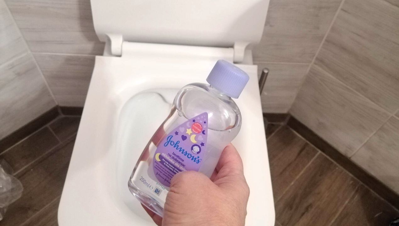 Niewiele osób zna ten sekretny trik na czyszczenie łazienki