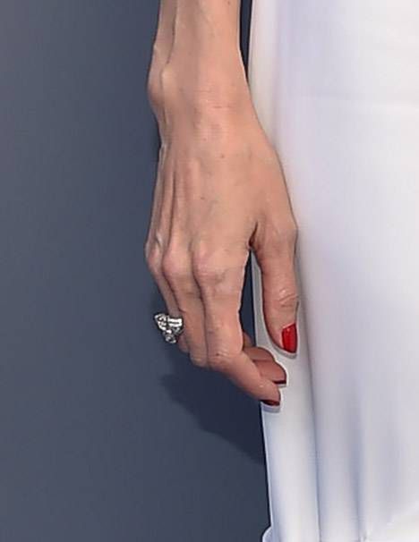 Angelina Jolie - Critics Choice Awards 2018