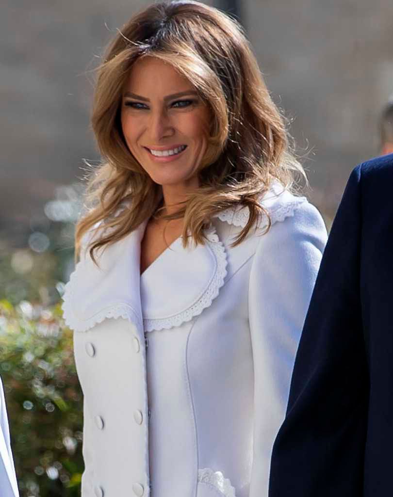 Melania Trump z Donaldem Trumpem w drodze do kościoła