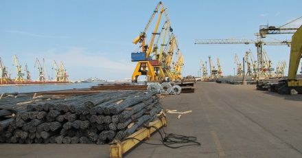 Wyzysk i praca na czarno – afera w Stoczni Gdynia