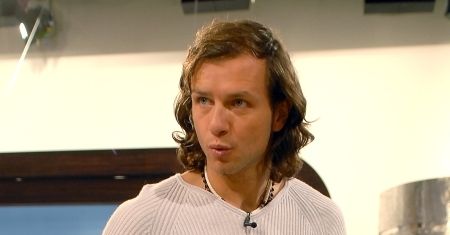 Majdan rzuca... ciastem?