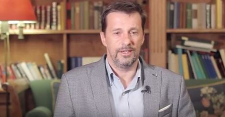 "Łowca smoków": Witold Gadowski z programem w TVP 1