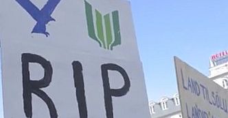 Ludzie domagają się ustąpienia premiera Islandii