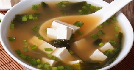 Pożywna zupa miso