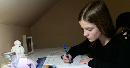 Ambitna nastolatka z dyskalkulią. Matematyka może stanąć na drodze do dalszej edukacji