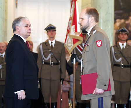 Prezydent Lech Kaczyński wręczył nominacje generalskie