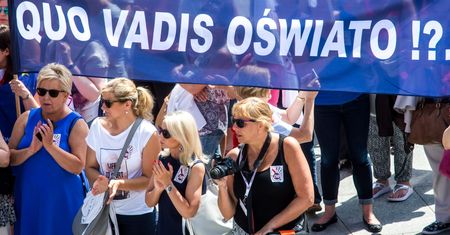 Podwyżki dla nauczycieli. Sejm zdecydował. "Więcej o 9,6 proc."