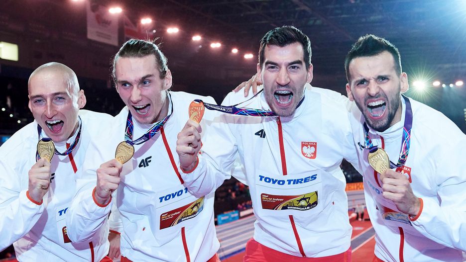 Złota sztafeta 4x400 metrów w składzie: Jakub Krzewina, Karol Zalewski, Rafał Omelko i Łukasz Krawczuk