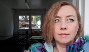 "To śmietnik na ludzi". Zamieszkała w kontenerze, bo tak żyje część Polaków