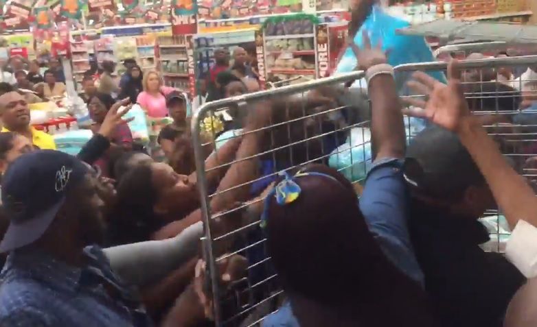 Zobacz bitwy o promocje. Czarny Piątek to krew, pot i łzy