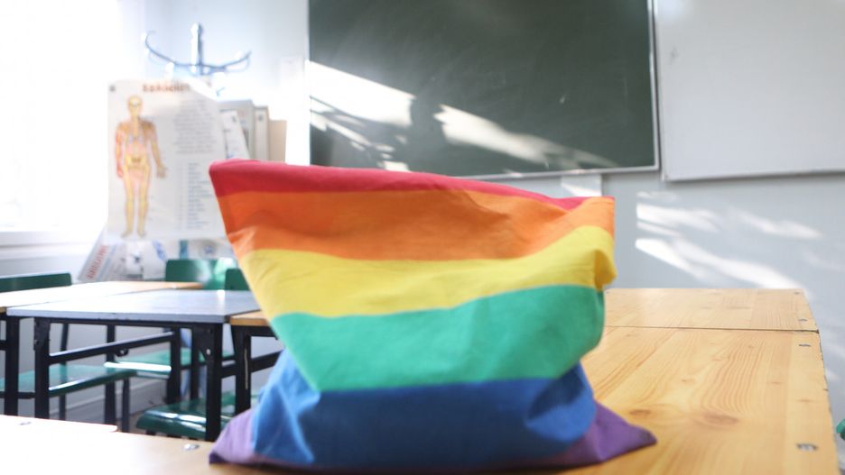 Warszawa. 25 października w wielu stołecznych szkołach odbywa się Tęczowy Piątek