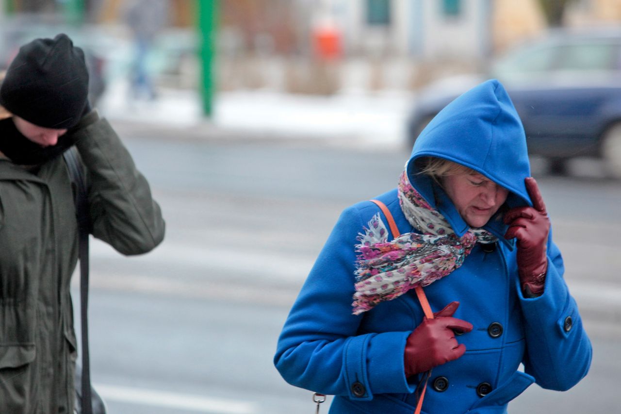 Pogoda na Wszystkich Świętych. IMGW ostrzega przed silnym wiatrem 1 listopada