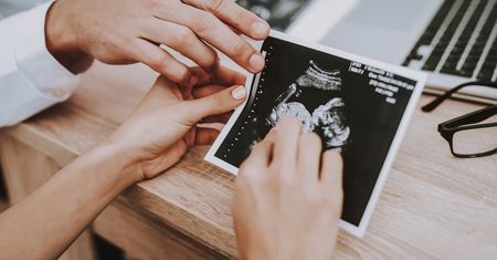 Testy DNA potwierdziły. Doktor jest ojcem co najmniej 49 dzieci
