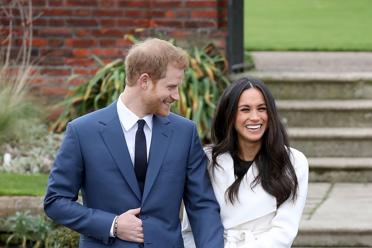 Książę Harry i Meghan Markle pokazali pierścionek zaręczynowy