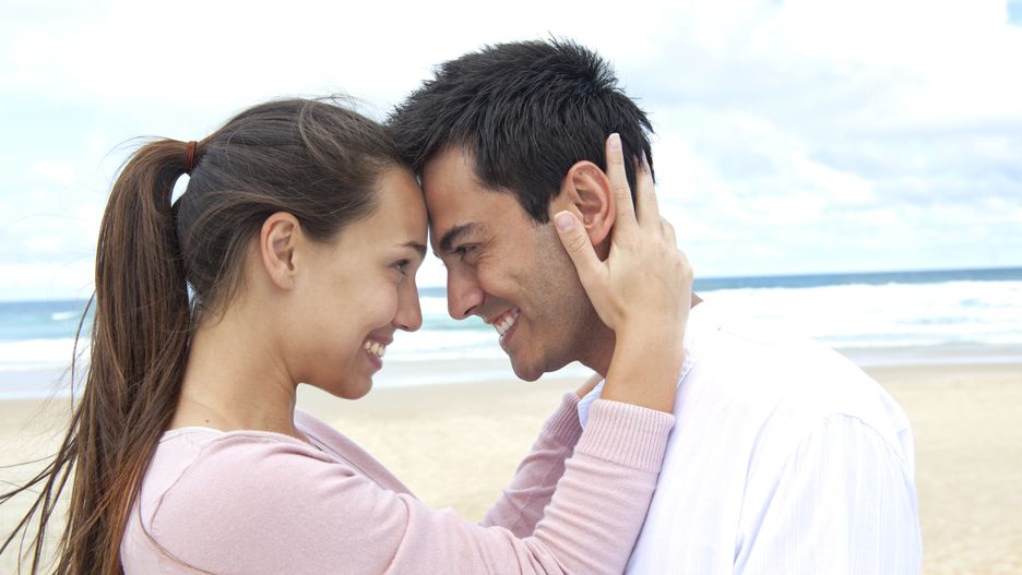 Szczęśliwe związki biorą się z porównywalnych zarobków