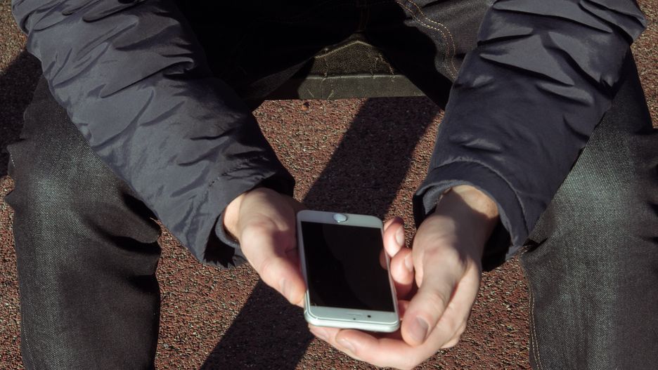 Partner ciągle ogląda zdjęcia innych kobiet