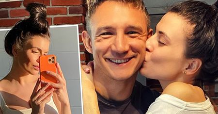Magda Stępień zapowiada 5. miesiąc ciąży. Jej krągłości imponują. "U was też takie duże brzuchy jak u mnie?"