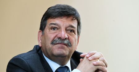 Kulisy wyborów w PiS. Śniadek: radni PiS mnie pomawiają