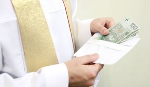 Kolęda 2020. Ile dać księdzu jako ofiarę? [NASZE BADANIE]