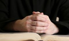 Awantura w parafii w Mnichowie. "Proboszcz pobił wikariusza"