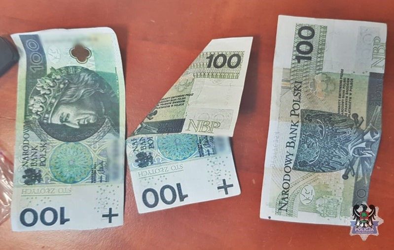 Drukowali banknoty na domowej drukarce. Wpadli na zakupach