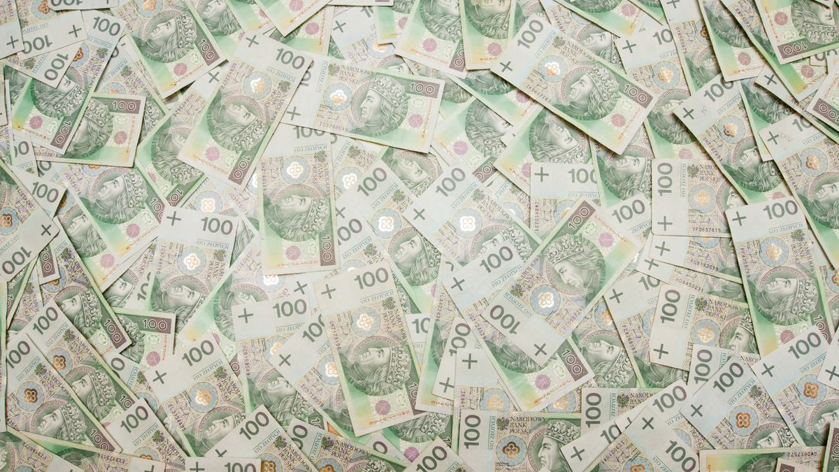 Góra długu do spłacenia przez podatników nieznacznie zmalała