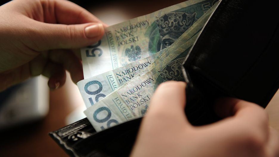 1 stycznia płaca minimalna wzrośnie o 100 zł brutto, co stanowi 5-procentową podwyżkę