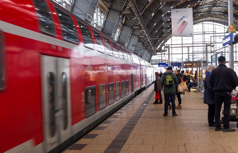 W 2018 r. Deutsche Bahn zatrudnił 19 tys. pracowników, ale nadal brakuje maszynistów i obsługi pociągów